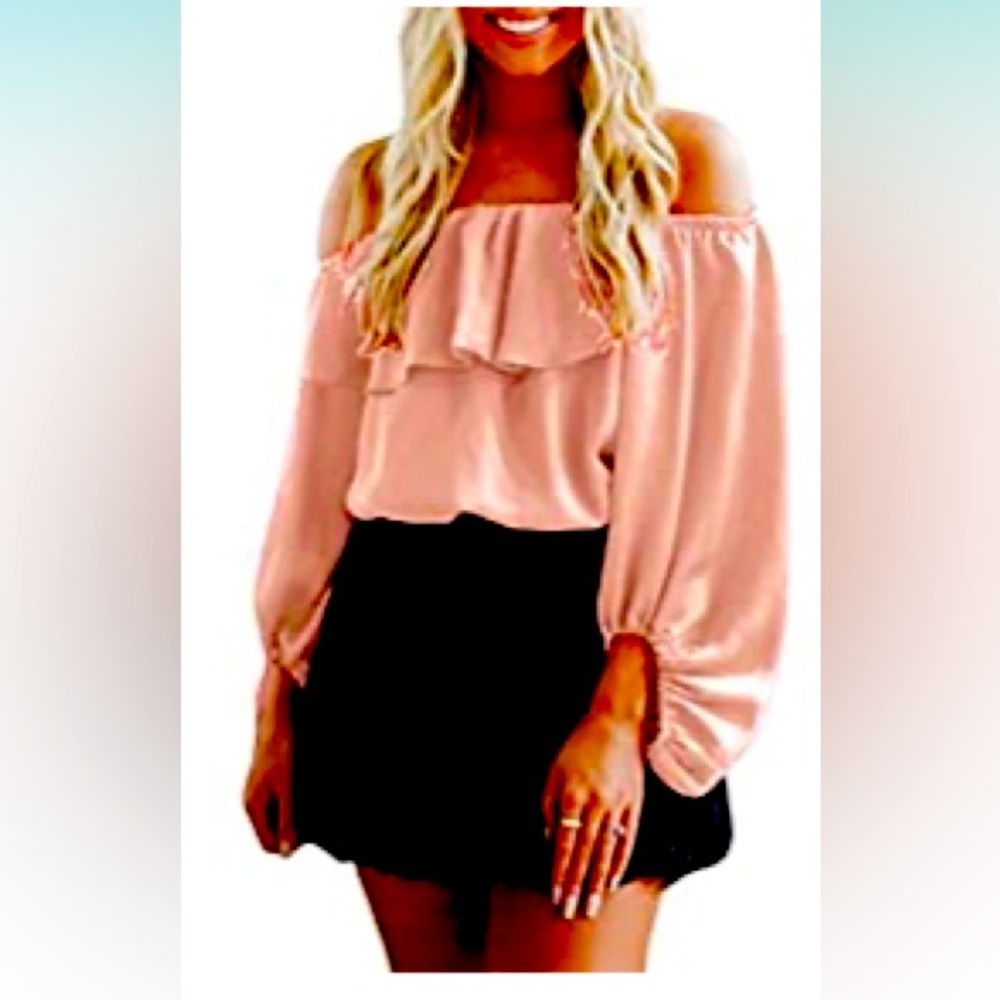 Off the shoulder, ruffle top